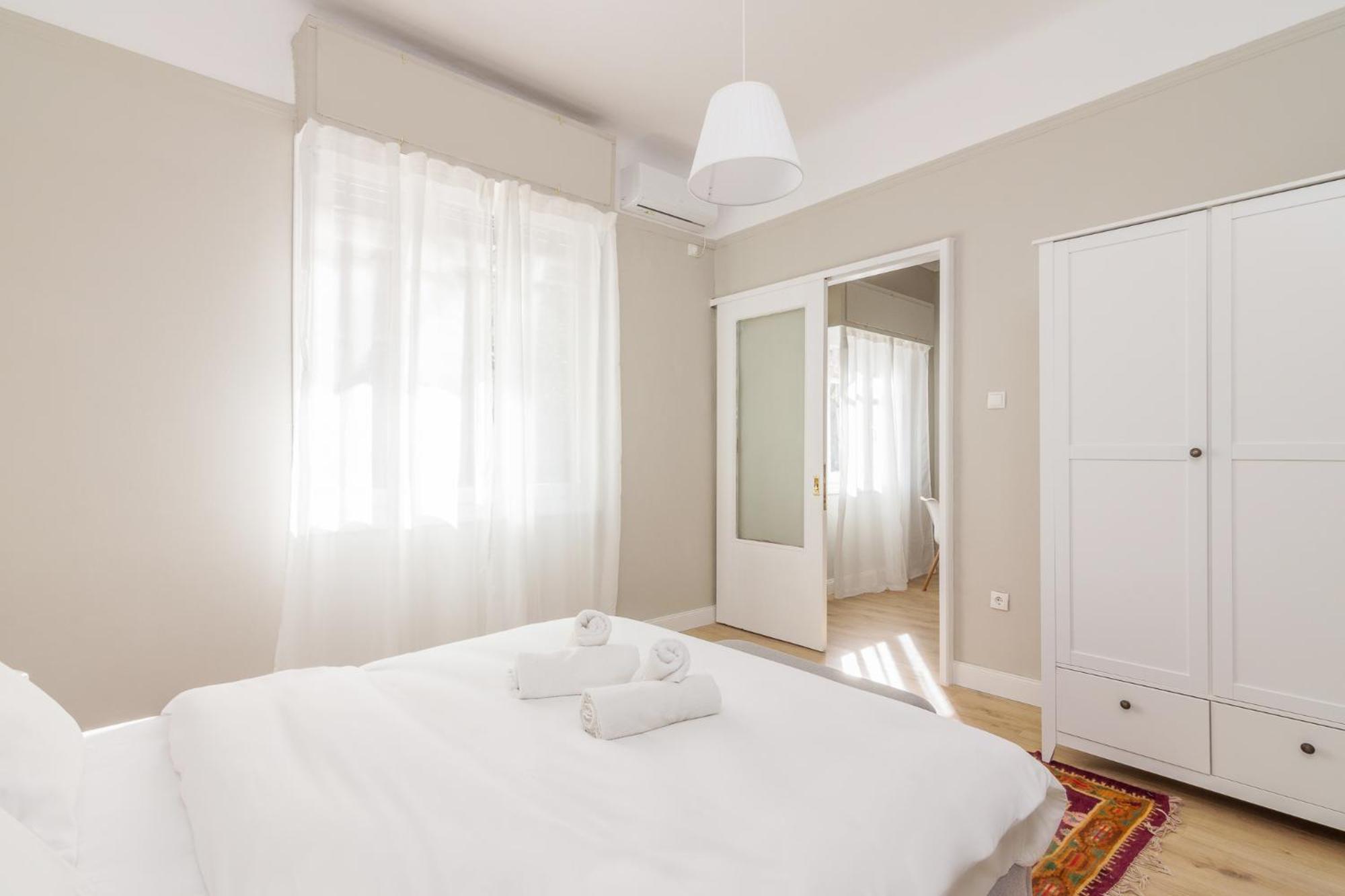 Great House W/ Private Parking Apartamento Atenas Exterior foto