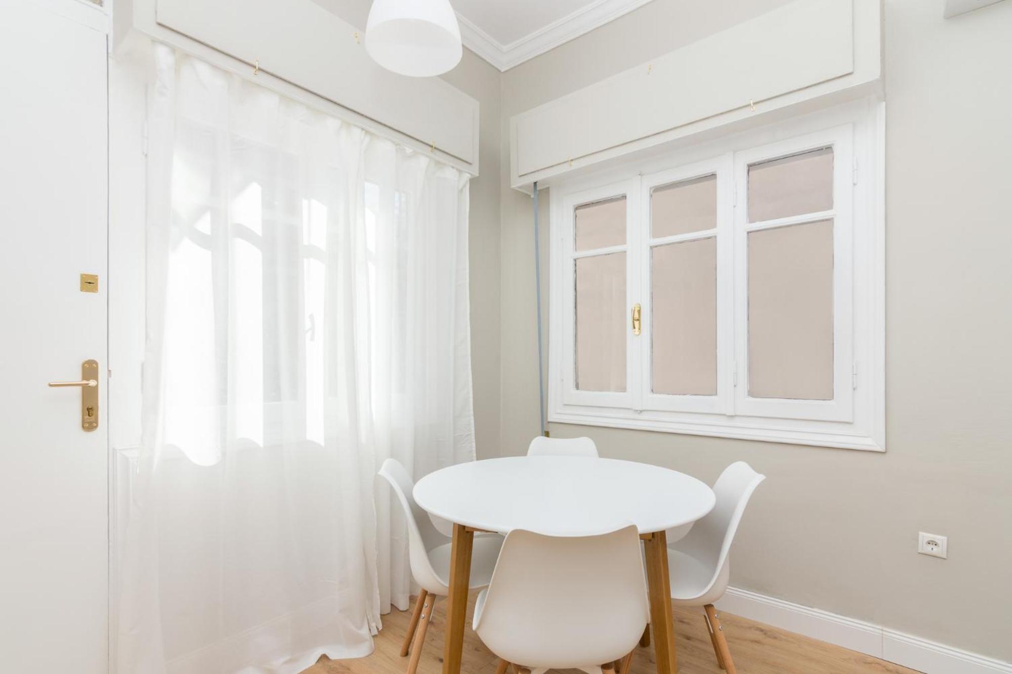 Great House W/ Private Parking Apartamento Atenas Exterior foto