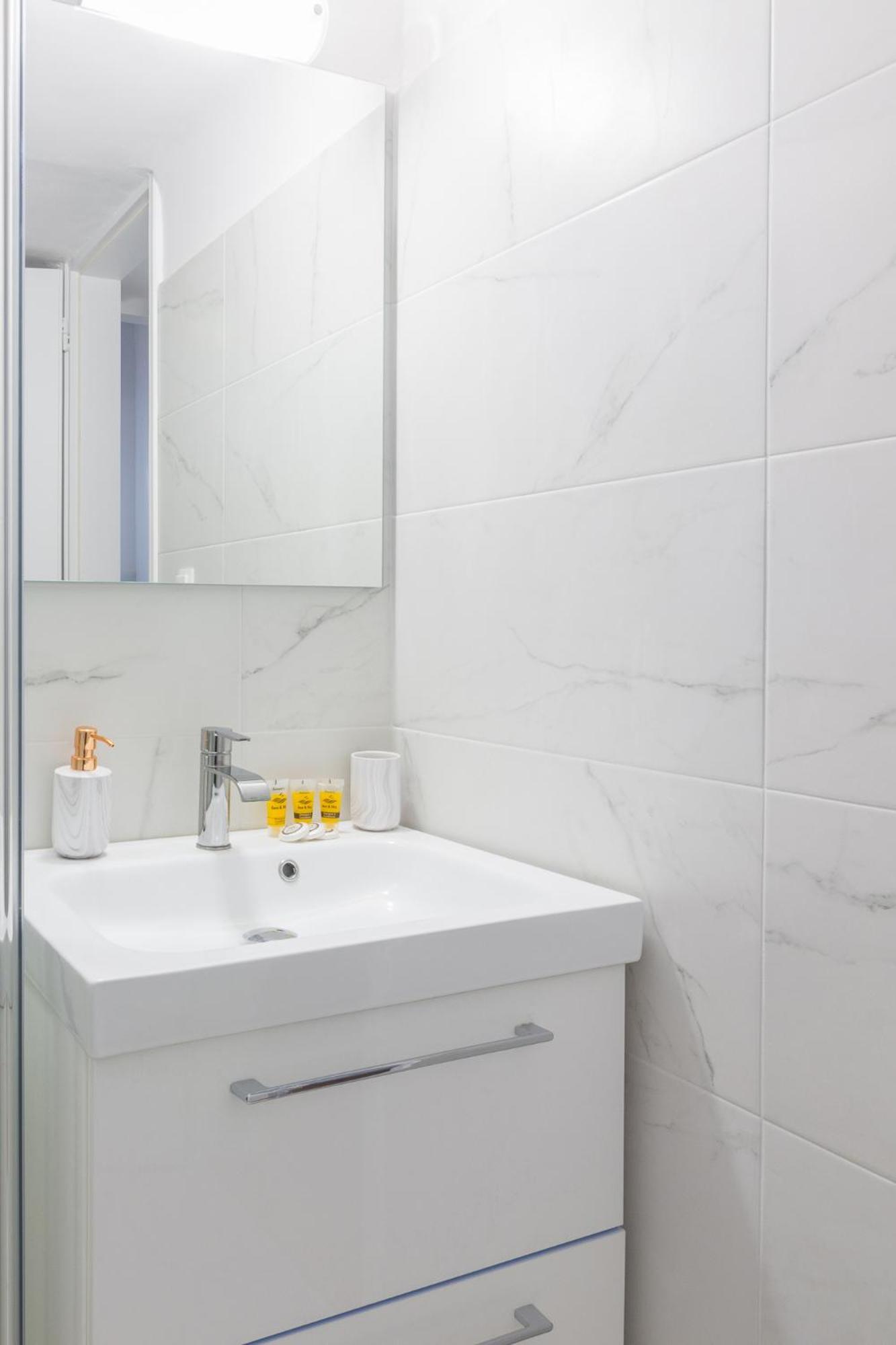 Great House W/ Private Parking Apartamento Atenas Exterior foto